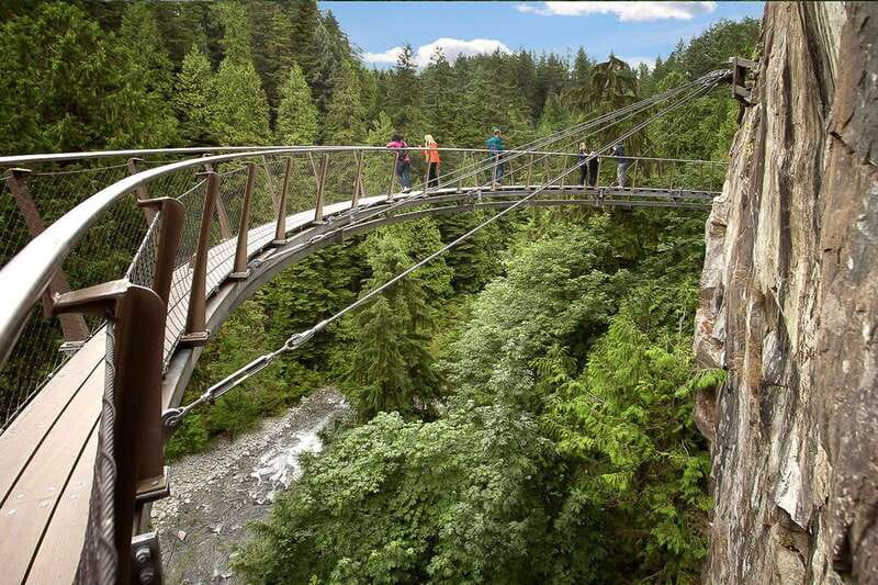 From Vancouver: Capilano Suspension Bridge & Grouse Mountain - Guides and the feel of the day: communication is part of the product