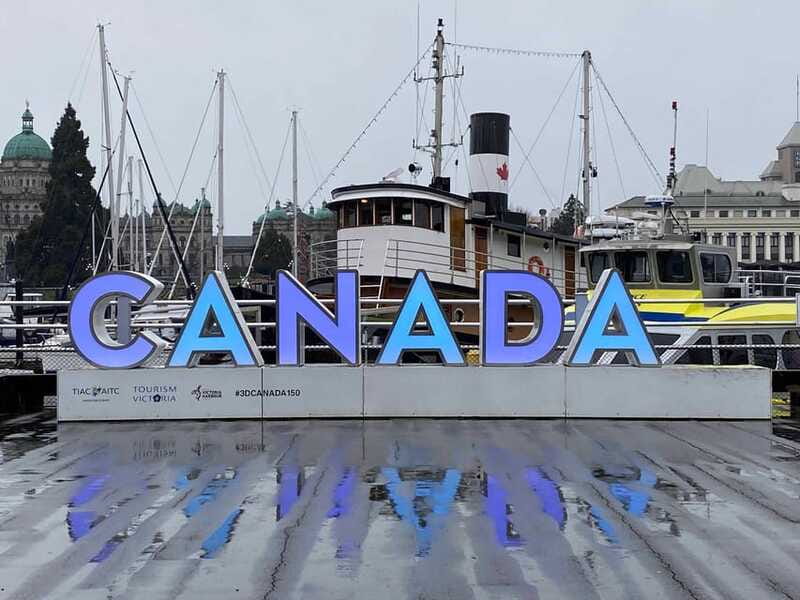 From Vancouver: Full-Day Victoria Tour with Ferry Ticket - Butchart Gardens for one hour: making the most of it