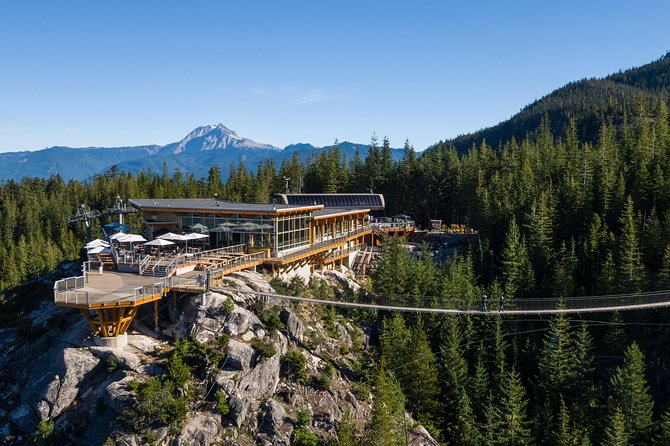 From Vancouver: Whistler & Sea to Sky Gondola with Shannon Falls - Shannon Falls Provincial Park Near Squamish: Quick, Powerful Water
