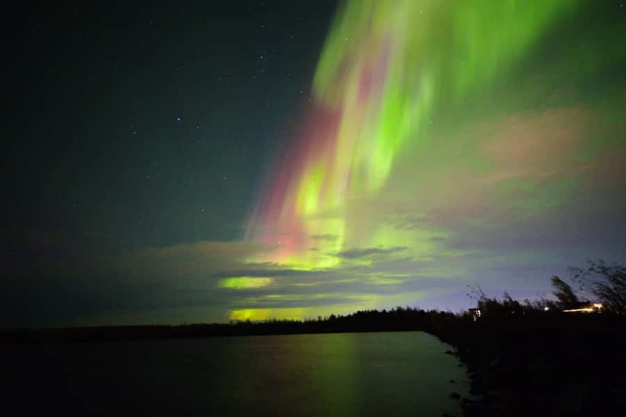 Full-Day Yellowknife Tour with Northern Lights/Aurora View - Guides and group vibe: why the human touch stands out