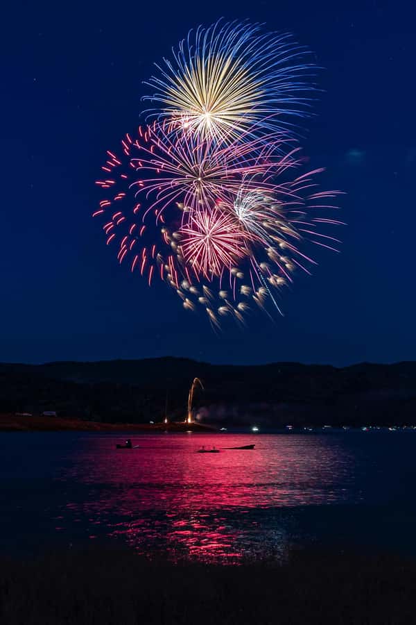 Gananoque: 1000 Islands Fireworks Cruise - Food, drinks, and the onboard rules that matter