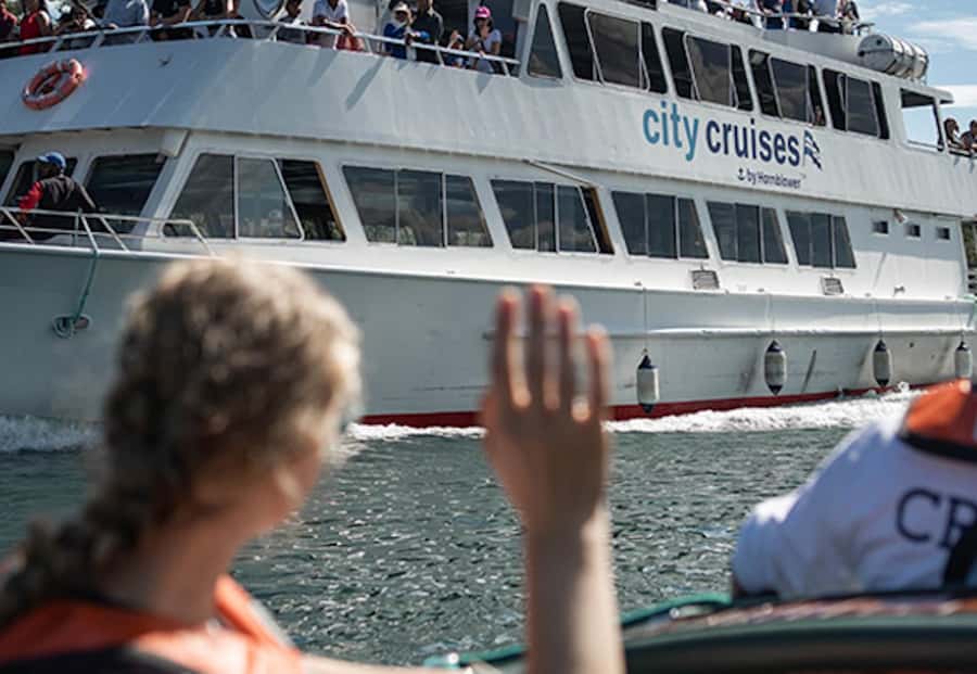 Gananoque: 1000 Islands Fireworks Cruise - Accessibility and onboard setup you should plan around