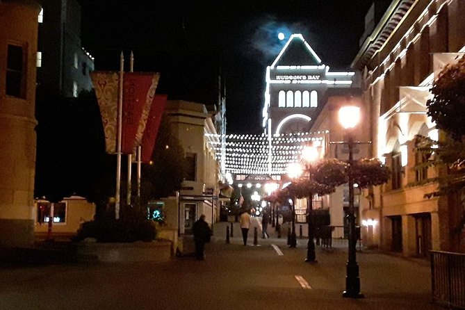 Ghostly Walking Tour in Victoria - Victoria gets spooky fast after dark