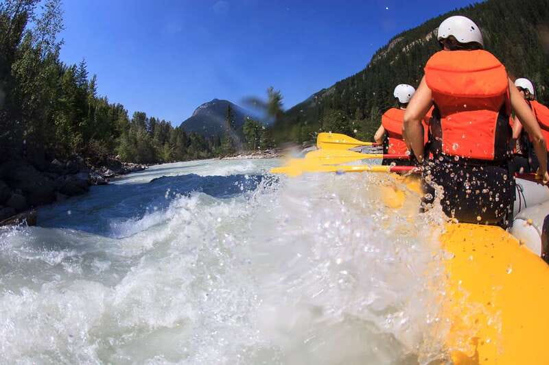 Golden, BC: Kicking Horse River Half Day Whitewater Rafting - Finding the Glacier Raft Company base in Golden, BC