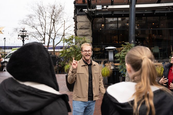 Gratuity-Based Vancouver City Highlights 3 Hour Walking Tour - Waterfront Station and the Steam Clock: transit history and Vancouver’s oldest-neighborhood vibe (Stops 6 and 8, about 35 minutes total)