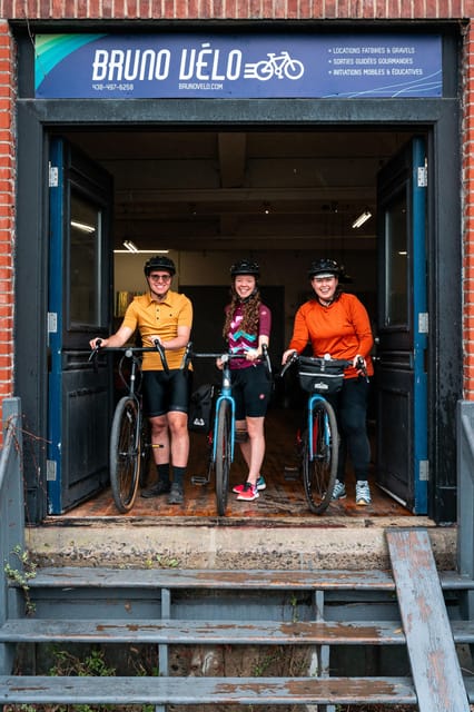 Gravel rental - Au Canal-de-Lachine - Value at about $18 per person, what makes it a smart deal