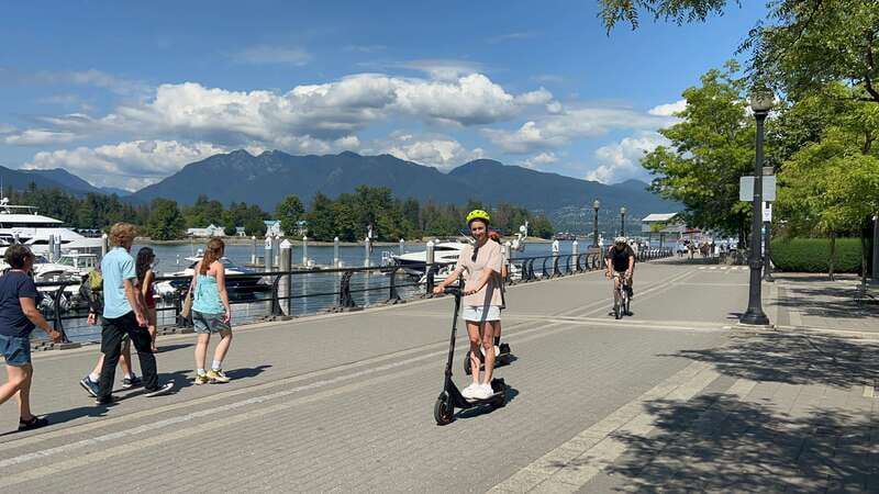 Great Vancouver EUC & E-scooters loop tour - Stanley Park Totem Poles, then a calm break inside the trees