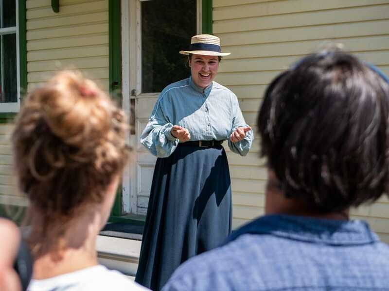 Grosse-Île: Irish Immigrant Memorial Cruise & Tour - Trolley time on the grounds, and the trade-off