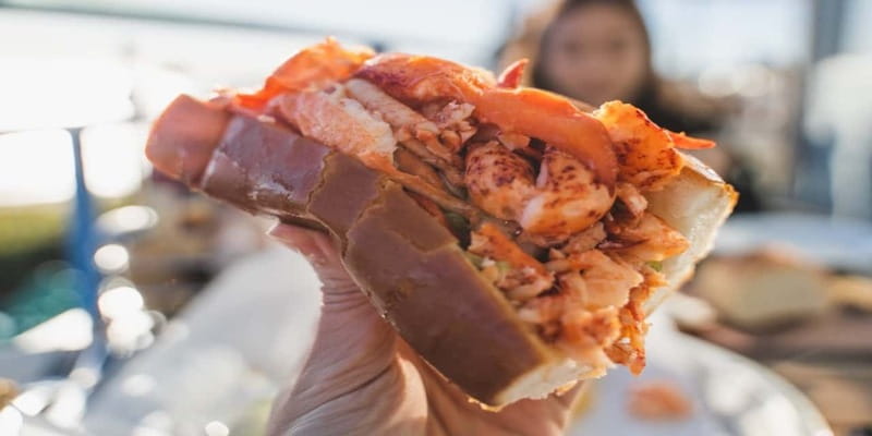 Halifax Harbourfront Food Walking Tour - Pacing and Group Size: Why Max 10 Matters