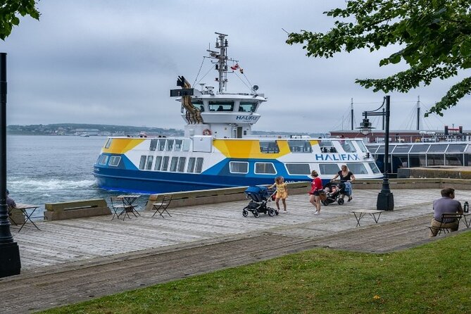 Halifax Harbourfront Small Group Food Walking Tour - Timing, Pace, and Why Fresh Seafood Can Take Longer