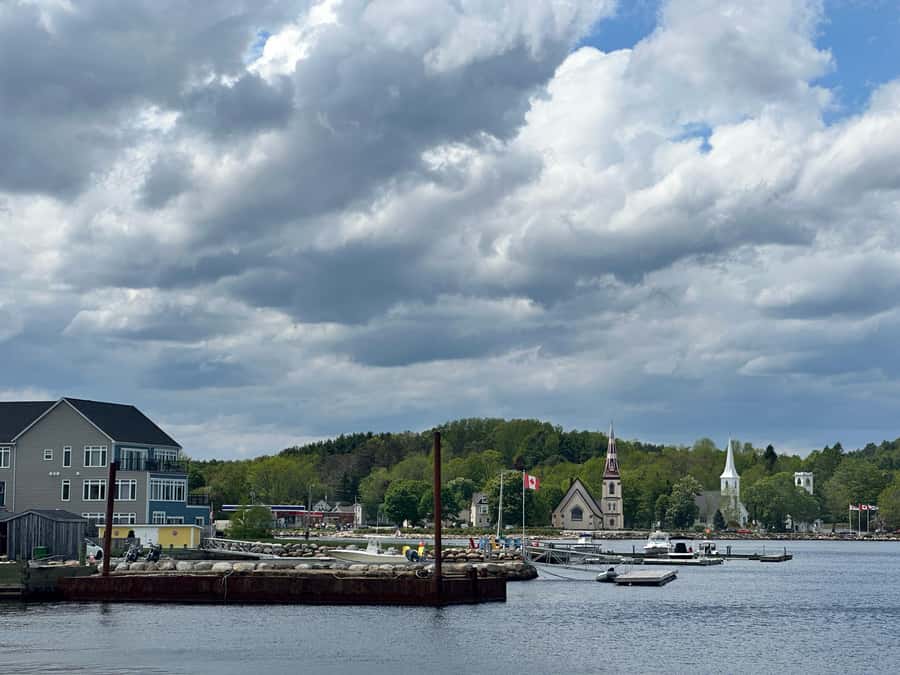 Halifax: Lunenburg and Mahone Bay Private Tour - Price, pacing, and who this half-day tour is best for