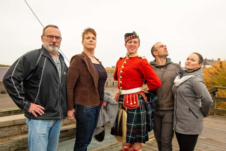 Halifax: Peggy's Cove, Citadel and Titanic Cemetery Tour - The downtown return: where the guide’s route helps you keep exploring