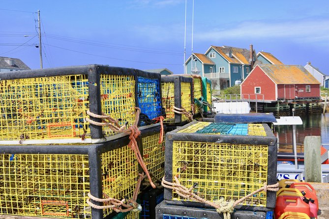 Halifax: Peggy's Cove tour - Shops and seafood lunch: how to spend your own money wisely