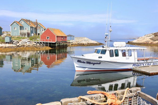 Halifax: Peggy's Cove tour - Comfort, group size, and the guide you’ll get