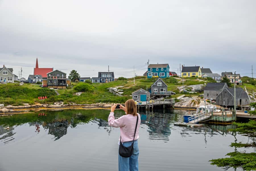 Halifax Small-Group Express To Peggy’s Cove - Your 2 hours in the fishing village: shops, views, and doing it your way