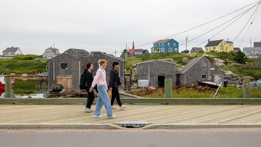 Halifax Small-Group Express To Peggy’s Cove - Peggy’s Cove lighthouse time: where the famous photos happen