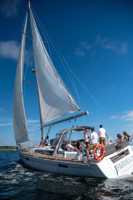 Halifax: Sunset Wine and Cheese Sailboat Cruise - Price and value: what $118 buys you