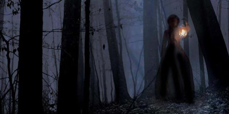 Haunted Mountain Ghost Walking Tour - What the lantern-lit hike up Mount Royal feels like