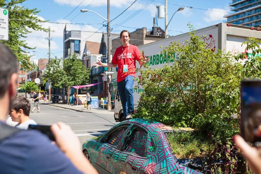Hidden Toronto: Kensington Market & Chinatown Walk - Coffee, snacks, and what to do after the walk