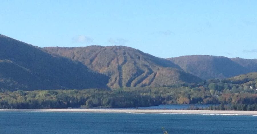 Highlands National Park: Cabot Trail Tour - Meeting Your Guide at the Sydney Docks Without Stress