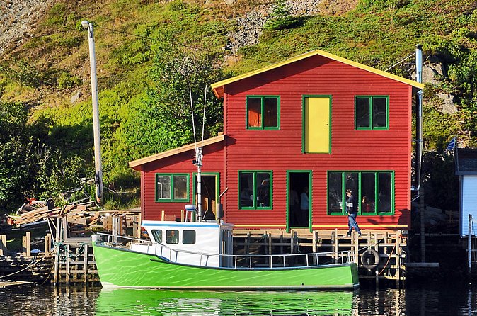 Historic St. John's Newfoundland and Cape Spear Tour - Signal Hill and Cabot Tower views plus military history
