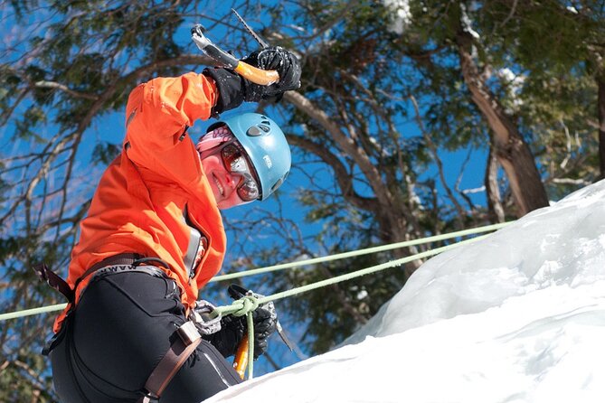Ice Climbing Initiation in Mont-Tremblant - Why frozen waterfall climbing works so well at Tremblant