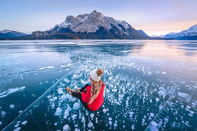 Icefields Parkway and Ice Bubbles of Abraham Lake Adventure - Icefields Parkway in winter, with Abraham Lake as the main character