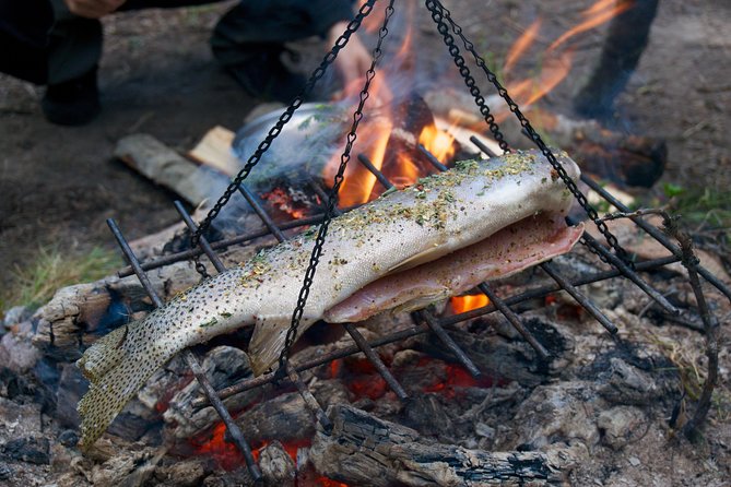 Intro Survival Course Rockies - Day 1 at Abraham Lake: Precautions, Fire Skills, Shelters, and Knots