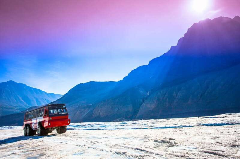 Jasper: Columbia Icefield Skywalk and Ice Explorer Ticket - 25,000-year-old ice walk and glacier water tasting