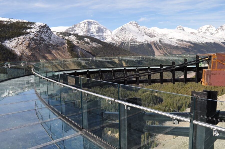 Jasper: Columbia Icefield Skywalk and Ice Explorer Ticket - Columbia Icefield Skywalk over the Sunwapta Valley