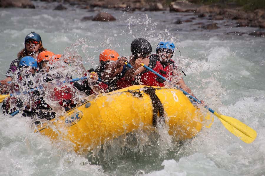 Jasper National Park: Sunwapta River White Water Rafting - The half-day plan, from RV Parking shuttles to the first paddle drills