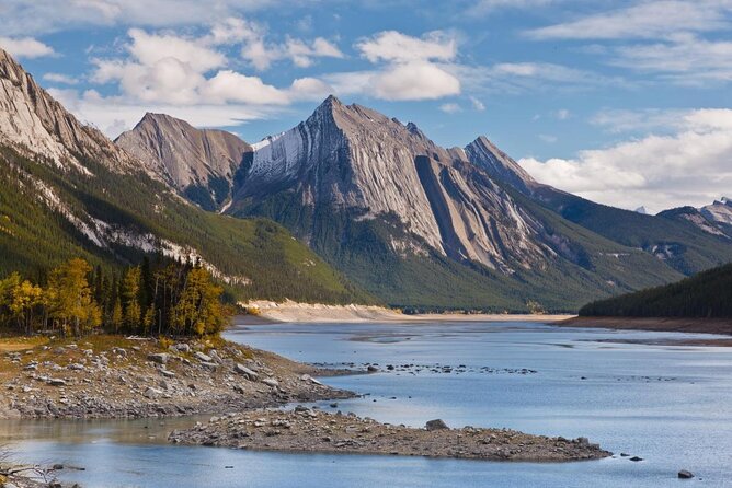 Jasper National Park Tour: Maligne Valley, Medicine Lake and Spirit Island - Key things you should know before you go