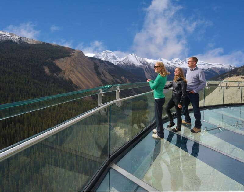 Jasper: Transfer to Banff/Lake Louise w/ Columbia Icefields - The Icefields Parkway stops, where the time is actually used