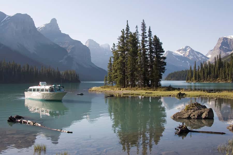 Jasper: Wildlife and Sightseeing Tour with Maligne Cruise - Key things that make this tour worth your time