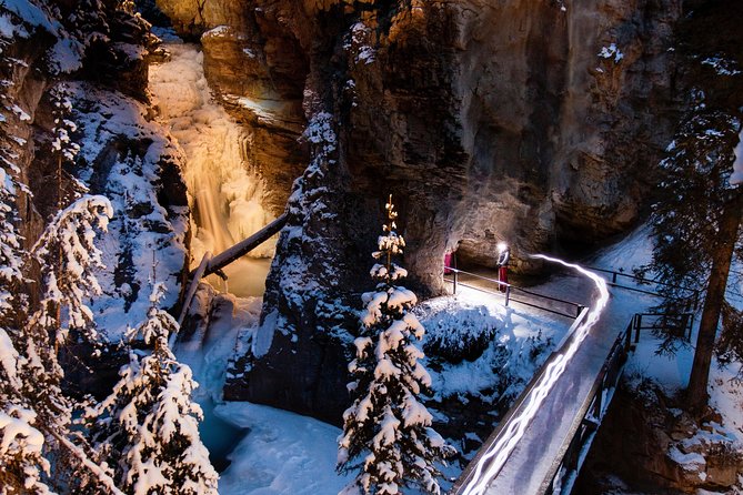 Johnston Canyon Evening Icewalk - Johnston Canyon looks like a different canyon after dark