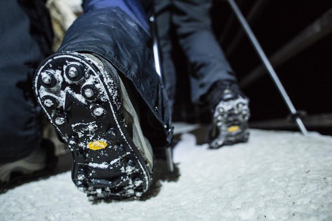 Johnston Canyon Evening Icewalk - How long it takes, what your legs feel like, and what to wear
