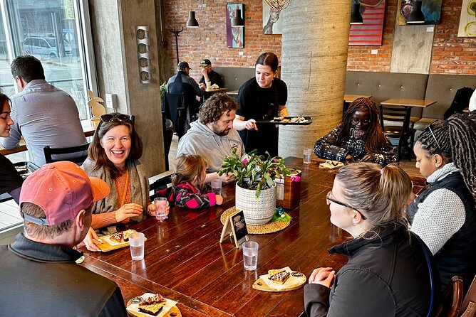 Kelowna: #1 Rated Walking Food Tour with 7 Tastings and 4 Drinks - Meeting at The Laurel Packinghouse, then walking with Andrew