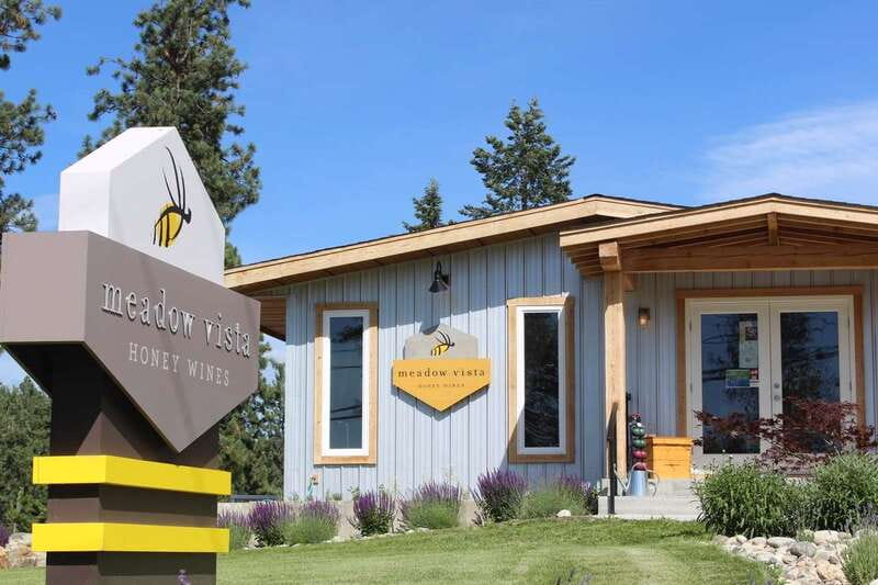 Kelowna: E-Bike Bee Tour w/ Tastings, Lunch, and Audioguide - Why this bee tour is a smart Kelowna outing
