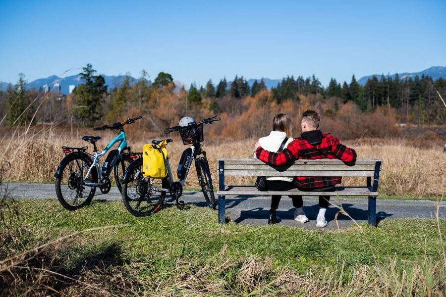 Kelowna: E-Bike Ride and Axe Throwing Adventure - The E-Bike Setup That Makes the Ride Feel Effortless