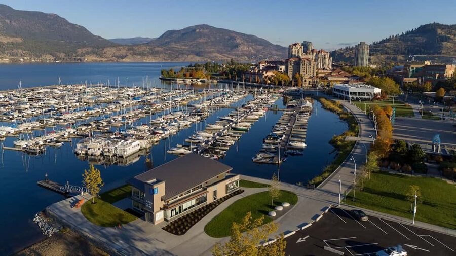 Kelowna: Guided E-Bike City Highlights Tour - Kelowna Sails and the waterfront rhythm