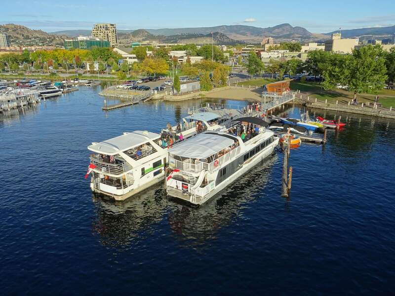 Kelowna: Okanagan Lake Afternoon Cruise - The Onboard Bar: Drinks and Burgers Without the Fuss