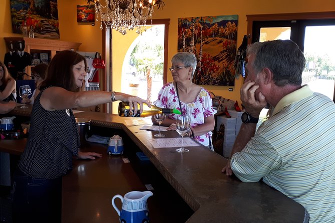 Kelowna or West Kelowna Afternoon Sightseeing Wine Tour - West Kelowna vs Kelowna: pick the route that matches your mood
