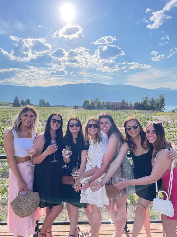 Kelowna: Sunset Sip Wine Tour - Black Swift Vineyards Stop: 45 Minutes That Feel Like More Than a Sample