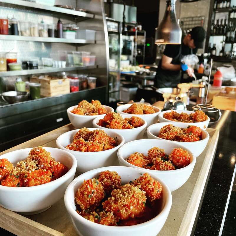 Kelowna: Walking Food Tour with 7 Tastings and 4 Drinks - Why a Cultural District food walk fits Kelowna so well