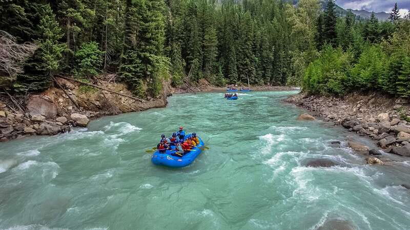 Kicking Horse River: Whitewater Rafting Experience - Kicking Horse River rafting: what makes Golden’s Class IV different