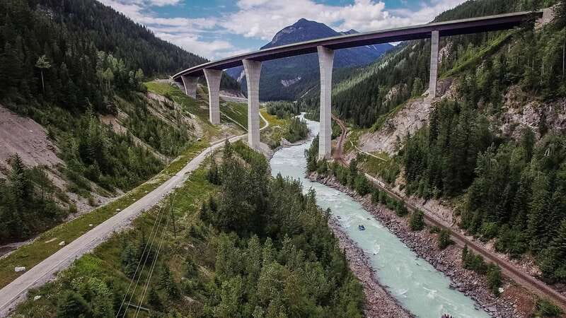 Kicking Horse River: Whitewater Rafting Experience - Safety and fitness: what to consider before you get on the raft