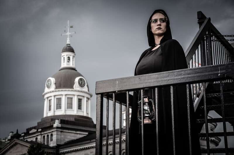 Kingston: Haunted Night Walking Tour - Bed and breakfasts and the art of Kingston ghost lore