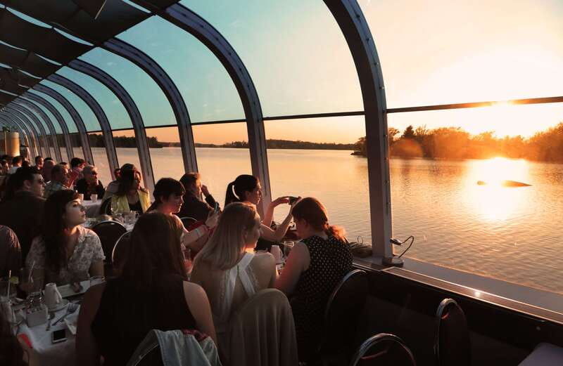 Kingston: Sunset Dinner Cruise - The 3-hour flow: boarding, sailing through the Admiralty Islands, then dinner and music