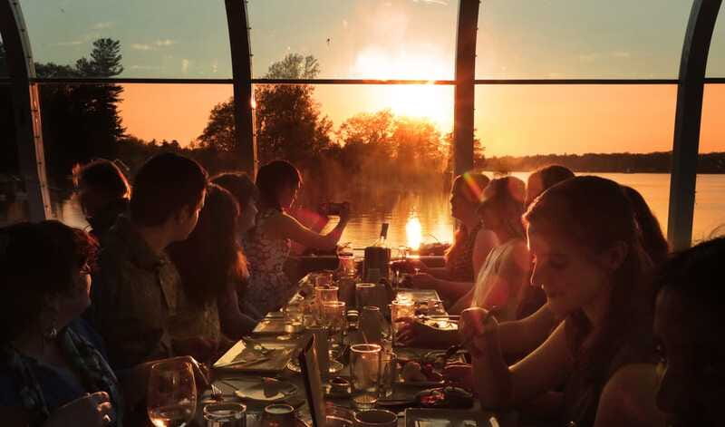 Kingston: Sunset Dinner Cruise - Hearing the guide: how to get more out of the commentary