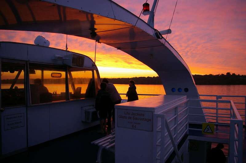 Kingston: Sunset Dinner Cruise - Who this sunset dinner cruise is best for